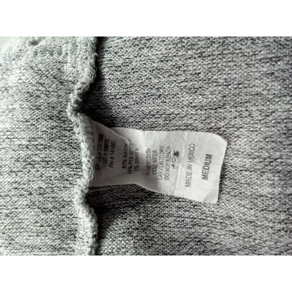 You Are‎ Not Alone Womens Medium Gray Top Embroidery Knit Crop - Picture 10 of 11